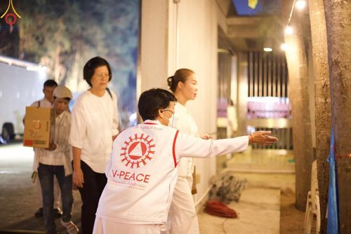 ภาพ No.109288:V.7 พลังใจ การเตรียมงาน เก็บงาน การรับบุญของเจ้าหน้าที่หน่วยงานต่างๆ เพื่อโครงการธรรมยาตรา กตัญญูบูชามหาปูชนียาจารย์ พระมงคลเทพมุนี (สด จนฺทสโร) พระผู้ปราบมาร อนุสรณ์สถาน 7 แห่ง ปีที่ 12 ระหว่างวันที่ 2 - 31 มกราคม พ.ศ.2567