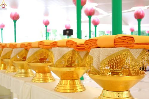 ภาพ No.227653:วันเสาร์ที่ 31 พฤษภาคม พ.ศ.2568 พิธีถวายผ้าไตรแด่สามเณรผู้เข้ารับการอุปสมบท , พิธีอุปสมบทสามเณรเตรียม DCI วัดพระธรรมกาย จ.ปทุมธานี