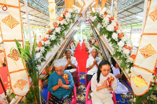 ภาพ No.97903:พิธีทอดกฐินสามัคคีทั่วไทย 5,000 วัด ณ ศูนย์ปฎิบัติธรรมแม่สรวย จ.เชียงราย วันที่ 19 พฤศจิกายน พ.ศ. 2566