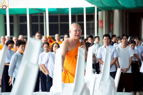 ภาพ No.214471:วันที่ 31 มีนาคม พ.ศ. 2568 ประชุมทีมงานการจัดถวายภัตตาหารพระ  เพื่องานวันถวายมหาสังฆทาน 40,000 กว่าวัด  วันคุ้มครองโลก ณ วัดพระธรรมกาย