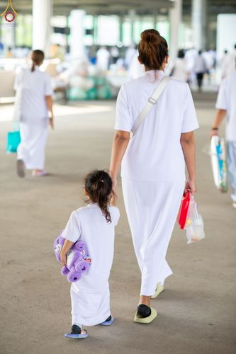 ภาพ No.76886:พิธีบูชาข้าวพระ ในวันมาฆบูชา อาทิตย์ต้นเดือนที่ 6 มีนาคม พ.ศ. 2566 ณ วัดพระธรรมกาย จ.ปทุมธานี