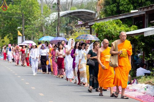 พระธรรมยาตราเดินธรรมยาตรา ณ ชุมชนรอบศูนย์ปฏิบัติธรรมภาคใต้ อ.บางกล่ำ จ.สงขลา วันที่ 10 มีนาคม พ.ศ. 2567