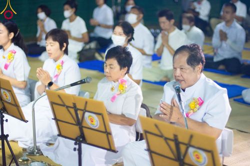 ภาพ No.108953:พิธีถวายภัตตาหารเป็นสังฆทาน แด่คณะพระธรรมยาตราฯ ในโครงการธรรมยาตรากตัญญูบูชา มหาปูชนียาจารย์ พระมงคลเทพมุนี(สด จนฺทสโร) พระผู้ปราบมาร อนุสรณ์สถาน 7 แห่ง ปีที่ 12 วันที่ 9 มกราคม พ.ศ. 2567 ณ อนุสรณ์สถานคลองบางนางแท่น  อ.สามพราน จ.นครปฐม