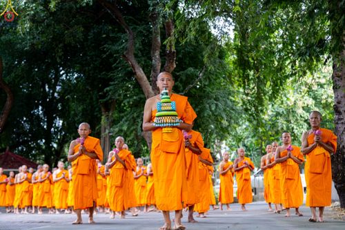 ภาพ No.101577:พิธีบรรพชาธรรมทายาท ในโครงการอุปสมบทบูชาธรรม มหาปูชนียาจารย์ พ.ศ. 2566 ณ วัดพระเจ้าตนหลวง อ.บ้านโฮ่ง จ.ลำพูน วันที่ 8 ธันวาคม พ.ศ. 2566