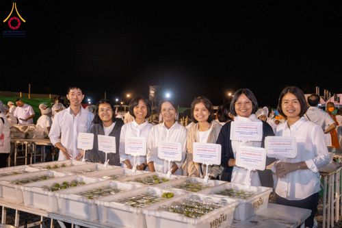 ภาพ No.118674:พิธีถวายภัตตาหารเป็นสังฆทาน แด่คณะพระธรรมยาตรา วันที่ 25 มกราคม พ.ศ. 2567 ณ อนุสรณ์สถานบางนางแท่น จ.นครปฐม