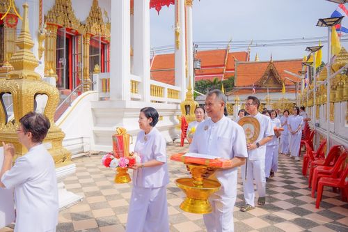 ภาพ No.173416:พิธีทอดกฐิน ณ วัดครุใน อ.พระประแดง จ.สมุทรปราการ ในโครงการกฐินสามัคคีทั่วไทย 30,000 วัด บูชาธรรม 80 ปี หลวงพ่อธัมมชโย โดยคณะศิษยานุศิษย์วัดพระธรรมกาย วันที่ 18 ตุลาคม พ.ศ. 2567