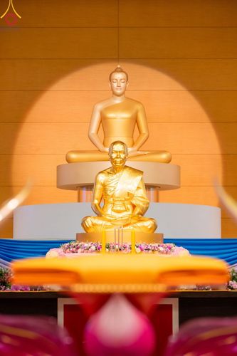 ภาพ No.154225:พิธีบูชาครูผู้ค้นพบวิชชาธรรมกาย ณ สภาธรรมกายสากล วัดพระธรรมกาย วันอังคารที่ 17 กันยายน พ.ศ. 2567