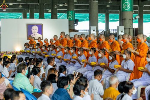 ภาพ No.87019:พิธีตัดปอยผมและปลงผมนาคธรรมทายาท ในโครงการอุปสมบทหมู่บูชาธรรม 106 ปี วันครูผู้ค้นพบวิชชาธรรมกาย ในวันอาทิตย์ที่ 3 กันยายน พ.ศ. 2566 ณ วัดพระธรรมกาย