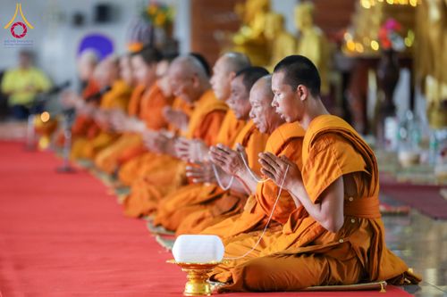 ภาพ No.173918:พิธีทอดกฐิน วัดหนองเสือ จ.ฉะเชิงเทรา ในโครงการกฐินสามัคคีทั่วไทย 30,000 วัด บูชาธรรม 80 ปี หลวงพ่อธัมมชโย โดยคณะศิษยานุศิษย์วัดพระธรรมกาย วันที่ 6 พฤศจิกายน พ.ศ. 2567