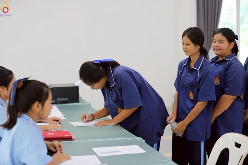 ภาพ No.238451:วันที่ 15-17 สิงหาคม พ.ศ. 2568 V-Star Challenge 2025 ออกจาก Comfort Zone สู่โลกใบใหม่ของใจเรา ระดับชั้นมัธยมศึกษาปีที่ 1-6 ณ ธุดงคสถานชุมพร