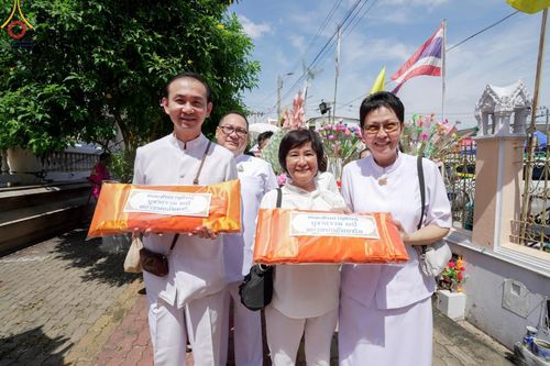 ภาพ No.171192:พิธีทอดกฐิน ณ วัดยางสุทธาราม ต.บ้านช่างหล่อ อ.บางกอกน้อย จ.กรุงเทพฯ ในโครงการกฐินสามัคคีทั่วไทย 30,000 วัด บูชาธรรม 80 ปี หลวงพ่อธัมมชโย โดยคณะศิษยานุศิษย์วัดพระธรรมกาย วันที่ 27 ตุลาคม พ.ศ. 2567