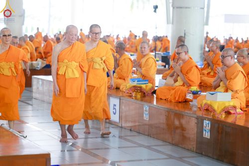 ภาพ No.184845:พิธีถวายภัตตาหารเมนูสวรรค์ "เพื่อการบรรลุธรรม" เนื่องในวาระอายุวัฒนมงคล 84 ปี หลวงพ่อทัตตชีโว วันเสาร์ที่ 21 ธันวาคม พ.ศ. 2567 ณ หอฉันคุณยายอาจารย์ฯ วัดพระธรรมกาย