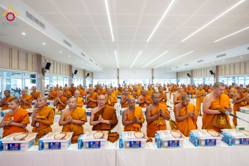 ภาพ No.212486:วันเสาร์ที่ 22 มีนาคม พ.ศ. 2568 พิธีถวายสังฆทานแด่คณะสงฆ์ 323 วัด ปีที่ 21 ครั้งที่ 175 พิธีมอบกองทุนหนุนแรงใจช่วยครูใต้ ปีที่ 18 ครั้งที่ 139 และพิธีทำบุญอุทิศส่วนกุศลให้ผู้วายชนม์ ณ ศูนย์ปฏิบัติธรรมภาคใต้ อำเภอบางกล่ำ จังหวัดสงขลา