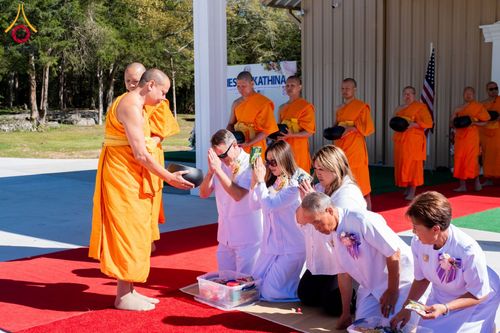 ภาพ No.168216:พิธีทอดกฐินสามัคคี ประจำปี 2567 สร้างอาคารแก้วธรรมชัยรัตนอนันต์ บูชาธรรม 80 ปี หลวงพ่อธัมมชโย ณ วัดพระธรรมกายเทนเนสซี สหรัฐอเมริกา วันอาทิตย์ที่ 20 ตุลาคม พ.ศ. 2567