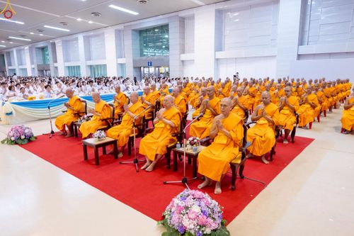 ภาพ No.243660:วันอาทิตย์ที่ 7 กันยายน พ.ศ. 2568 พิธีบูชาครูผู้ค้นพบวิชชาธรรมกาย , พิธีบูชาข้าวพระ ณ สภาธรรมกายสากล วัดพระธรรมกาย