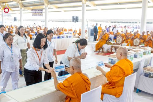 ภาพ No.230211:วันเสาร์ที่ 28 มิถุนายน พ.ศ. 2568 พิธีถวายสังฆทาน 323 วัด 4 จังหวัดชายแดนใต้ ปีที่ 21 ครั้งที่ 178 พิธีมอบกองทุนหนุนแรงใจช่วยครูใต้ ปีที่ 18 ครั้งที่ 142 ณ ศูนย์อบรมเยาวชนจังหวัดปัตตานี