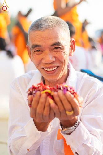 ภาพ No.206135:HAPPY FACE @ธรรมยาตรา # 1 ในโครงการธรรมยาตรา กตัญญูบูชา มหาปูชนียาจารย์ พระมงคลเทพมุนี(สด จนฺทสโร) พระผู้ปราบมาร อนุสรณ์สถาน 7 แห่ง ปีที่ 13 ระหว่างวันที่ 2-31 มกราคม พ.ศ. 2568