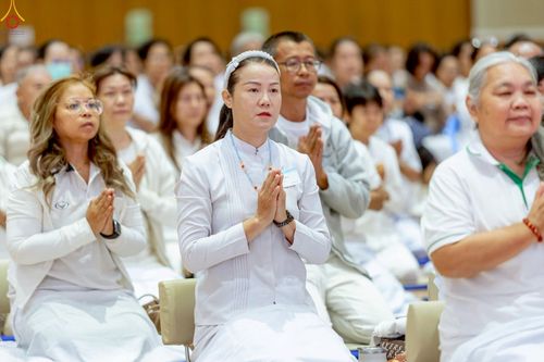 ภาพ No.242296:วันที่ ๒๙ - ๓๑ สิงหาคม พ.ศ. ๒๕๖๘ สัมมนารวมใจผู้นำบุญ บูชาธรรม ๘๑ ปี  หลวงพ่อธัมมชโย รุ่นที่ ๒ กฐินสามัคคีทั่วไทย ๓๐,๐๐๐ วัด โครงการอุปสมบทบูชาธรรมมหาปูชนียาจารย์  ๓,๐๐๐ รูป