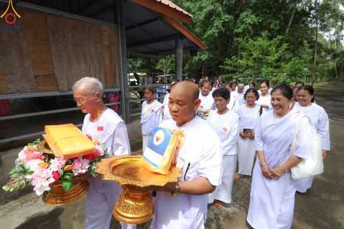 ภาพ No.155059:โครงการอุบาสกแก้ว อุบาสิกาแก้ว รุ่นที่ 2 ตัวแทนทอดกฐินสามัคคีทั่วไทย 30,000 วัด บูชาธรรม 80 ปี หลวงพ่อธัมมชโย จังหวัดบุรีรัมย์ ระหว่างวันที่ 13-15 กันยายน พ.ศ. 2567