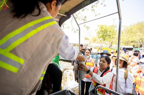 ภาพ No.113461:V.12 พลังหมู่ การเตรียมงาน เก็บงาน การรับบุญของเจ้าหน้าที่หน่วยงานต่างๆ เพื่อโครงการธรรมยาตรา ปีที่ 12 ระหว่างวันที่ 2 - 31 มกราคม พ.ศ. 2567