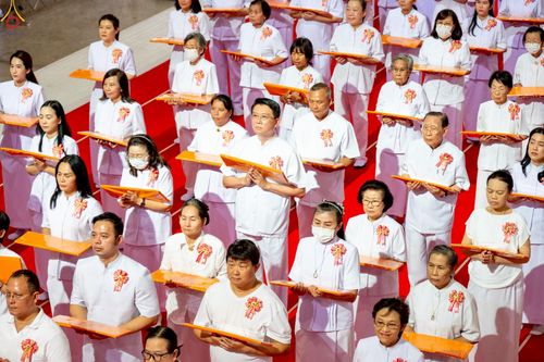 ภาพ No.251614:วันที่ 10 ตุลาคม พ.ศ. 2568 พิธีทอดผ้าป่าสมทบกฐินวัดพระธรรมกาย และสมทบกฐิน 30,000 กว่าวัดทั่วประเทศ ครั้งที่ 3 ณ สภาธรรมกายสากล วัดพระธรรมกาย