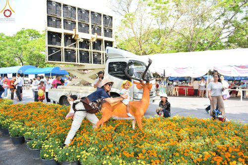 ภาพ No.111286:กิจกรรมงานวันเด็กแห่งชาติ รวมพลังเด็กเก่งและดี สร้างความดีสากล ปีที่ 6 ร่วมจัดโดย เทศบาลเมืองท่าโขลง พุทธสมาคมปทุมธานี องค์การบริหารส่วนตำบลคลองสาม ณ วัดพระธรรมกาย จ.ปทุมธานี วันที่ 13 มกราคม พ.ศ. 2567