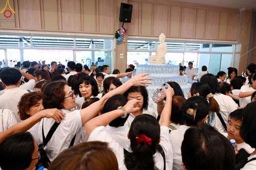 ภาพ No.148642:พิธีบุพเปตพลี, พิธีทอดผ้าป่า, พิธีไถ่ชีวิตโค 80 ตัว ให้ชีวิตสัตว์เป็นทาน ณ ศูนย์ปฎิบัติธรรมภาคใต้ อ.บางกล่ำ จ.สงขลา วันเสาร์ที่ 10 สิงหาคม พ.ศ. 2567