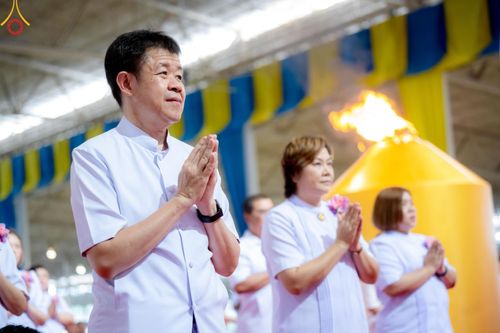 ภาพ No.151502:พิธีจุดเทียนใจ ไฟนิรันดร์ อนันตชัย ณ สภาธรรมกายสากล วัดพระธรรมกาย วันอาทิตย์ต้นเดือนที่ 1 กันยายน พ.ศ. 2567