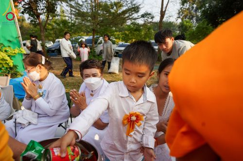 ภาพ No.206818:พิธีตักบาตรพระ 1,000 รูป ปืที่ 7 วันอาทิตย์ที่ 9 กุมภาพันธ์ พ.ศ. 2568 ณ วัดห้วยตองสัก อำเภอจอมทอง จังหวัดเชียงใหม่