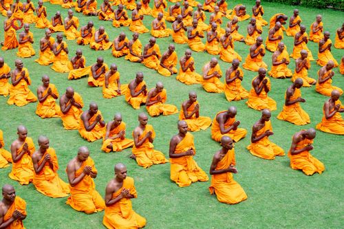 ภาพ No.231098:วันที่ 1 กรกฎาคม พ.ศ. 2568 โครงการบรรพชาสามเณร 300 รูป ถวายเป็นพุทธบูชา  วันอาสาฬหบูชา ณ จุดกำเนิดพระรัตนตรัย  ต้นแหล่งธัมมจักกัปปวัตตนสูตร เมืองพาราณสี  สารนาถ ประเทศอินเดีย