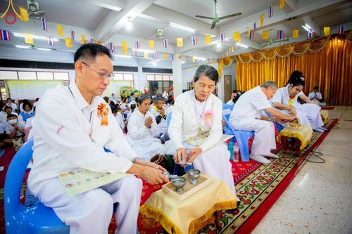 ภาพ No.195257:พิธีทอดผ้าป่าทำนุบำรุงศาสนสถาน ณ วัดพรสวรรค์ ต.หนองบ่อ อ.สองพี่น้อง จ.สุพรรณบุรี ในโครงการธรรมยาตรา กตัญญูบูชา มหาปูชนียาจารย์ พระมงคลเทพมุนี(สด จนฺทสโร) พระผู้ปราบมาร อนุสรณ์สถาน 7 แห่ง ปีที่ 13 วันที่ 13 มกราคม พ.ศ. 2568