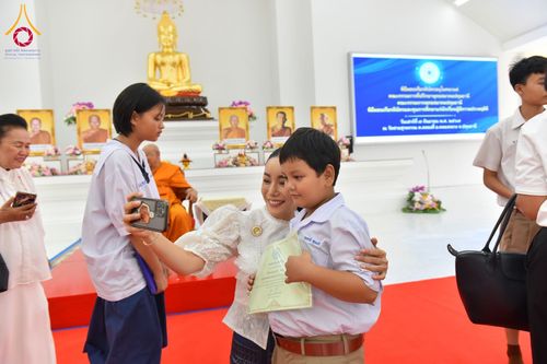 ภาพ No.152553:พิธียกฉัตรขาว 5 ชั้น กางกั้นถวายองค์พระประธาน อาคารปฏิบัติธรรมวัดสายสุวพรรณ ต.คลองสี่ อ.คลองหลวง จ.ปทุมธานี วันเสาร์ที่ 7 กันยายน พ.ศ. 2567