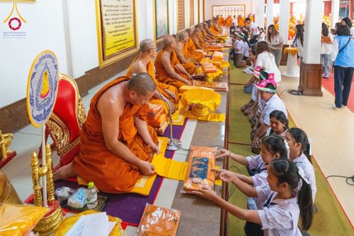 ภาพ No.199050:พิธีทอดผ้าป่าทำนุบำรุงศาสนสถาน ณ วัดบางปลา ตำบลบางปลา อำเภอบางเลน จังหวัดนครปฐม ในโครงการธรรมยาตรา กตัญญูบูชา มหาปูชนียาจารย์ พระมงคลเทพมุนี(สด จนฺทสโร) พระผู้ปราบมาร อนุสรณ์สถาน 7 แห่ง ปีที่ 13 วันที่ 21 มกราคม พ.ศ. 2568