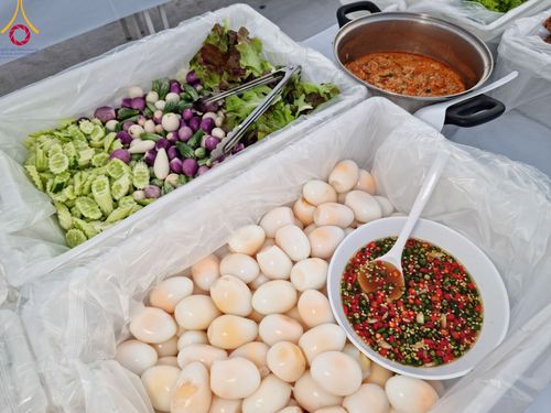 ภาพ No.109235:พิธีถวายภัตตาหารเป็นสังฆทาน แด่คณะพระธรรมยาตราฯ วันที่ 10 มกราคม พ.ศ. 2567 ณ อนุสรณ์สถานคลองบางนางแท่น อ.สามพราน จ.นครปฐม