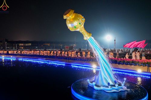 ภาพ No.77250:พิธีจุดมาฆประทีป ในวันมาฆบูชา อาทิตย์ต้นเดือนที่ 6 มีนาคม พ.ศ. 2566 ณ วัดพระธรรมกาย อ.คลองหลวง จ.ปทุมธานี