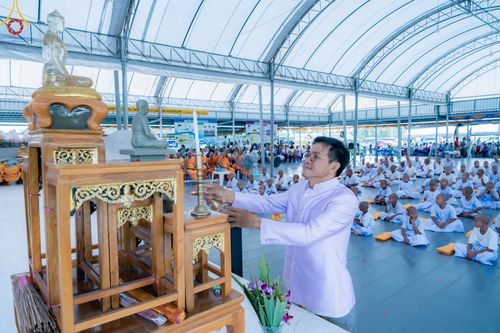 ภาพ No.133499:พิธีขอขมารับผ้าไตร, พิธีบรรพชาสามเณร, สามเณรออกบิณฑบาต ในโครงการบรรพชาสามเณร ฟื้นฟูพระพุทธศาสนาทั่วไทย  ณ ศูนย์ปฏิบัติธรรม และอบรมเยาวชนเมืองยะลา วันที่ 3 เมษายน พ.ศ. 2567