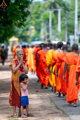 ภาพ No.139915:PhotoStory มหาศรัทธา ธรรมยาตราศรีลังกา EP.2 พิธีเปิดโครงการสยาม-ลังกา ธรรมยาตรา ฉลองเทศกาลวิสาขบูชาแห่งชาติ ศรีลังกา บูชาธรรม 80 ปีหลวงพ่อธัมมชโย เมื่อวันที่ 17 พฤษภาคม พ.ศ. 2567