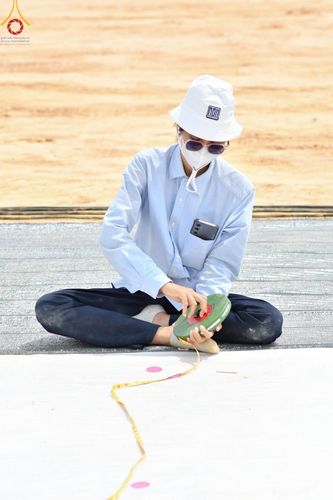 ภาพ No.128693:V.33 รวมพลังเพื่อบางกล่ำ การเตรียมงานของเจ้าหน้าที่หน่วยงานต่างๆ เพื่องานธรรมยาตราอัญเชิญพระบรมสารีริกธาตุ ประดิษฐาน ณ มหารัตนเจดีย์สิริปทุมสวรรค์ (เจดีย์อริยพุทธะ 5 พระองค์) ศูนย์ปฏิบัติธรรมภาคใต้ อ.บางกล่ำ จ.สงขลา ระหว่างวันที่ 9-10 มีนาคม พ.ศ. 2567