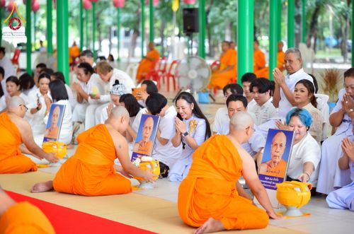 ภาพ No.244839:วันเสาร์ที่ 6 กันยายน พ.ศ. 2568 พิธีถวายบาตร บรรพชา อุปสมบทของนาคธรรมทายาท โครงการอุปสมบทหมู่บูชาธรรมครบรอบ 108 ปี  วันครูผู้ค้นพบวิชชาธรรมกาย ณ โบสถ์พระไตรปิฎก วัดพระธรรมกาย