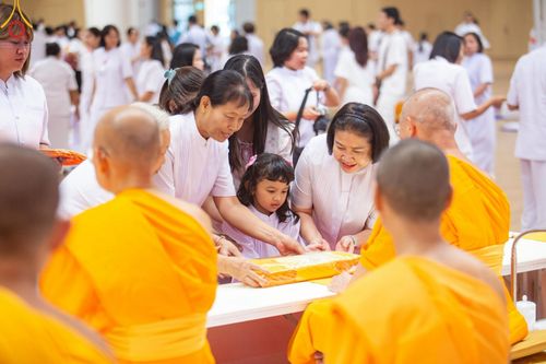 ภาพ No.212779:วันอาทิตย์ที่ 23 มีนาคม พ.ศ. 2568 พิธีร่วมบุญโครงการบรรพชาสามเณร 5,000 รูป ณ ห้องแก้วสารพัดนึก 2 วัดพระธรรมกาย