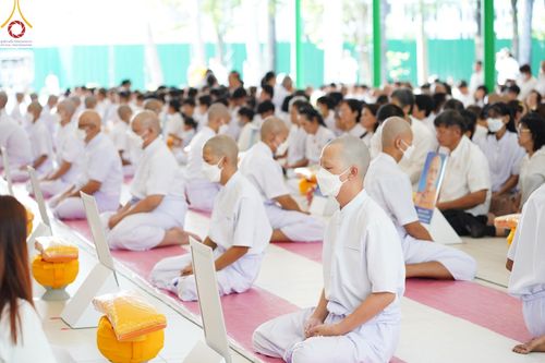 ภาพ No.141392:พิธีบรรพชาอุปสมบท โครงการอุปสมบทหมู่รุ่นผู้บริหาร รุ่นที่ 14 โครงการอุปสมบทหมู่ธรรมทายาท ระดับอุดมศึกษา รุ่นที่ 51 ภาคฤดูฝน ณ โบสถ์พระไตรปิฎก วัดพระธรรมกาย ในวันเสาร์ที่ 15 มิถุนายน พ.ศ. 2567