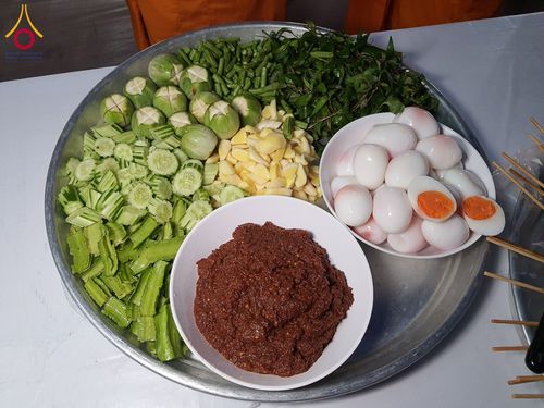 ภาพ No.199425:พิธีถวายภัตตาหารเป็นสังฆทาน แด่พระธรรมยาตรา ณ อนุสรณ์สถานบางปลา วัดบางปลา อำเภอบางเลน จังหวัดนครปฐม ในโครงการธรรมยาตรา กตัญญูบูชา มหาปูชนียาจารย์ พระมงคลเทพมุนี(สด จนฺทสโร) พระผู้ปราบมาร อนุสรณ์สถาน 7 แห่ง ปีที่ 13 วันที่ 22 มกราคม พ.ศ. 2568