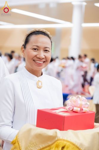 ภาพ No.237892:วันอาทิตย์ที่ 10 สิงหาคม พ.ศ. 2568 พิธีถวายไทยธรรมมุทิตาเปรียญธรรมและบาลีศึกษา ณ ห้องแก้วสารพัดนึก2 วัดพระธรรมกาย ปทุมธานี