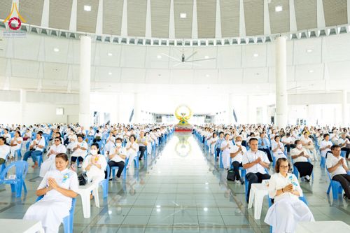 ภาพ No.226587:วันที่ 26 พฤษภาคม พ.ศ. 2568 พิธีบุพเปตพลี ครั้งที่ 164 ร่วมอุทิศบุญแด่หมู่ญาติที่ล่วงลับไปแล้ว และสืบทอดอายุพระพุทธศาสนา ณ หอฉันคุณยายอาจารย์ฯ วัดพระธรรมกาย