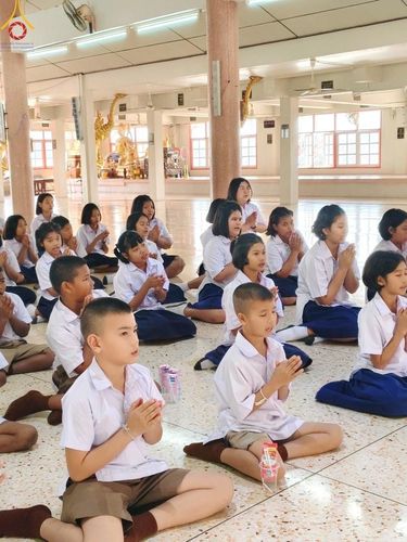 ภาพ No.200553:พิธีทอดผ้าป่าทำนุบำรุงศาสนสถาน ณ วัดรางกำหยาด ตำบลบางภาษี อำเภอบางเลน จังหวัดนครปฐม ในโครงการธรรมยาตรา กตัญญูบูชา มหาปูชนียาจารย์ พระมงคลเทพมุนี(สด จนฺทสโร) พระผู้ปราบมาร อนุสรณ์สถาน 7 แห่ง ปีที่ 13 วันที่ 22 มกราคม พ.ศ. 2568