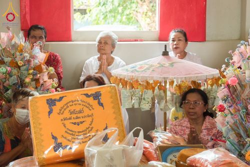 ภาพ No.168442:พิธีทอดกฐิน 4 วัด จ.ปราจีนบุรี โครงการกฐินสามัคคีทั่วไทย 30,000 วัด โดยคณะศิษยานุศิษย์วัดพระธรรมกาย บูชาธรรม 80 ปี หลวงพ่อธัมมชโย วันที่ 26-27 ตุลาคม พ.ศ. 2567