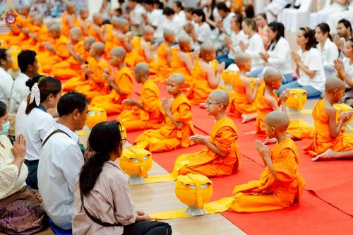 ภาพ No.216550:วันอังคารที่ 8 เม.ย. พ.ศ. 2568 พิธีบรรพชาสามเณร ณ ศูนย์ปฏิบัติธรรมเขาคิชฌกูฏ จันทบุรี