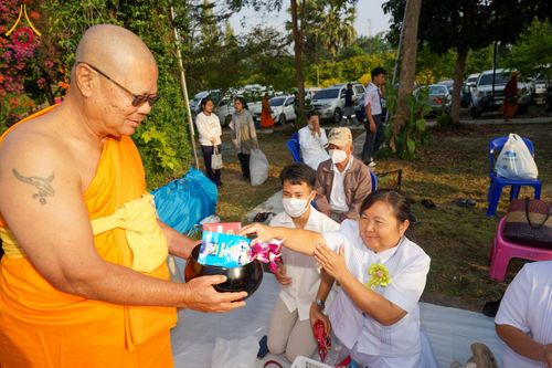 ภาพ No.206821:พิธีตักบาตรพระ 1,000 รูป ปืที่ 7 วันอาทิตย์ที่ 9 กุมภาพันธ์ พ.ศ. 2568 ณ วัดห้วยตองสัก อำเภอจอมทอง จังหวัดเชียงใหม่