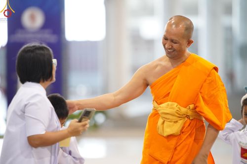 ภาพ No.158587:V.46 อาสาสมัครและเจ้าหน้าที่ทุกสถานะ ร่วมแรงร่วมใจรับบุญเตรียมงาน เก็บงาน งานบุญในเดือนกันยายน พ.ศ. 2567 ณ วัดพระธรรมกาย