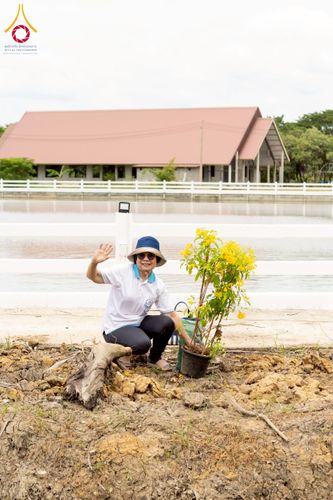 ภาพ No.238597:วันอาทิตย์ที่ 17 สิงหาคม พ.ศ. 2568 พิธีทอดผ้าป่าบำรุงศูนย์อบรมเยาวชนนครปฐม ครบรอบ 14 ปี และพิธีปลูกต้นไม้รอบสระเศรษฐี ณ ศูนย์อบรมเยาวชนนครปฐม